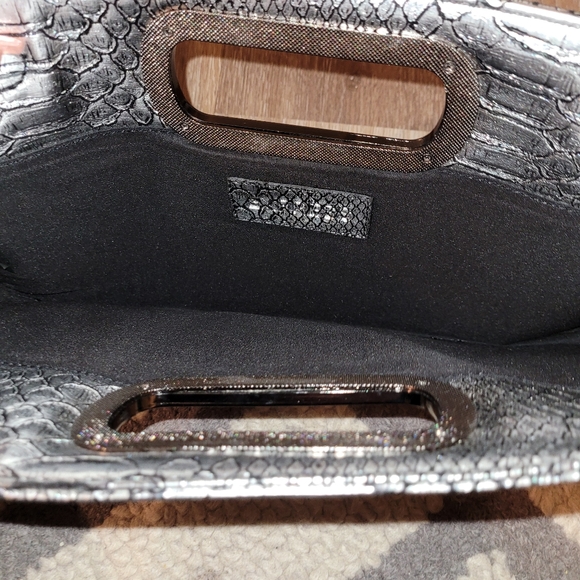Express Clutch - Picture 3 of 3
